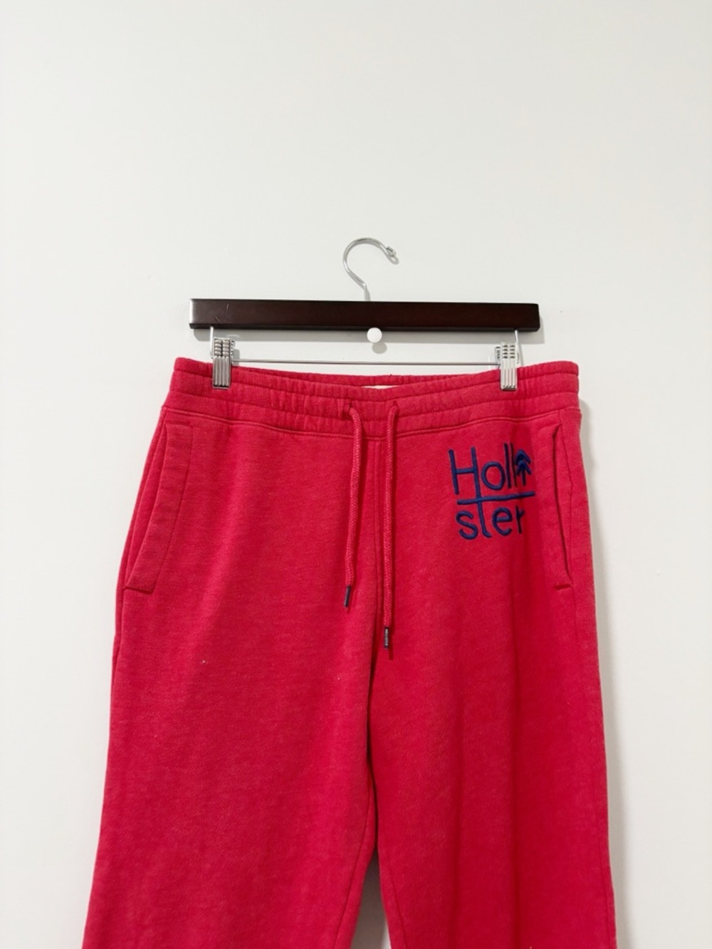 Hollister Drawstring Sweatpants Men's Bright Red Loungewear Preppy Athleisure - Picture 2 of 11